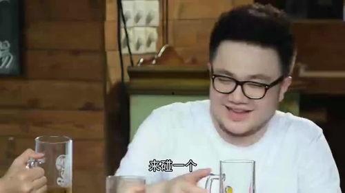 路人吃瓜恶作剧图片,笑料百出瞬间捕捉